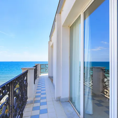Lvg Collection - Grand Mediterranee 4* Алассио