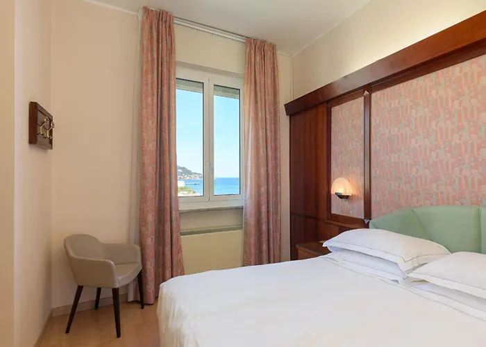Lvg Collection - Grand Mediterranee 4* Alassio