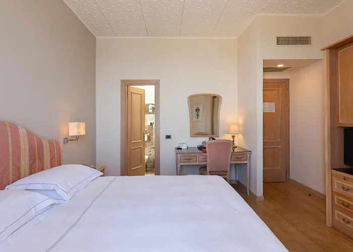 Lvg Collection - Grand Mediterranee Hotell Alassio