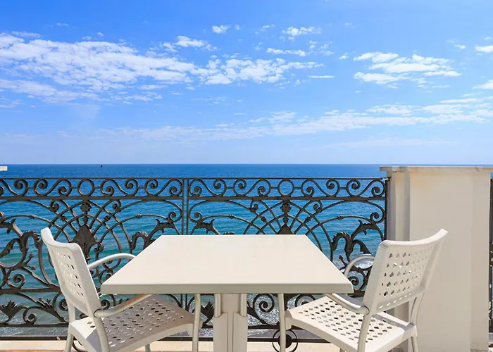Hotel Lvg Collection - Grand Mediterranee 4*