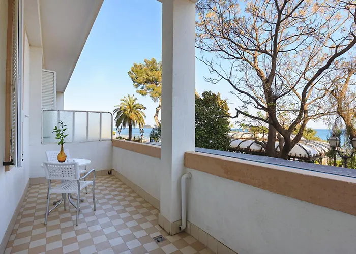 Hotell Lvg Collection - Grand Mediterranee