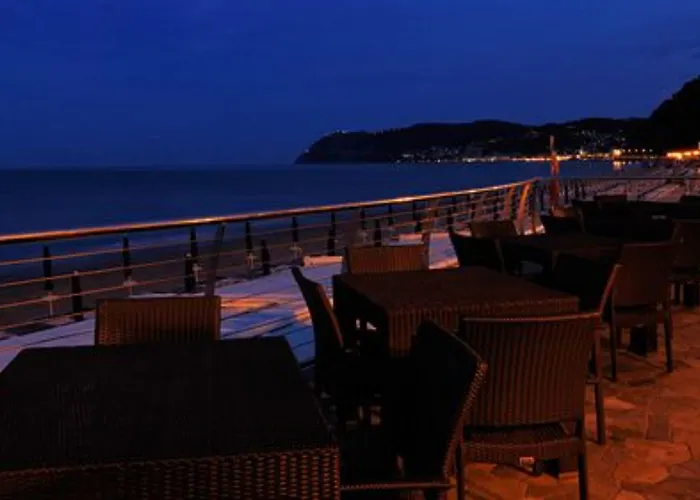 Lvg Collection - Grand Mediterranee 4*