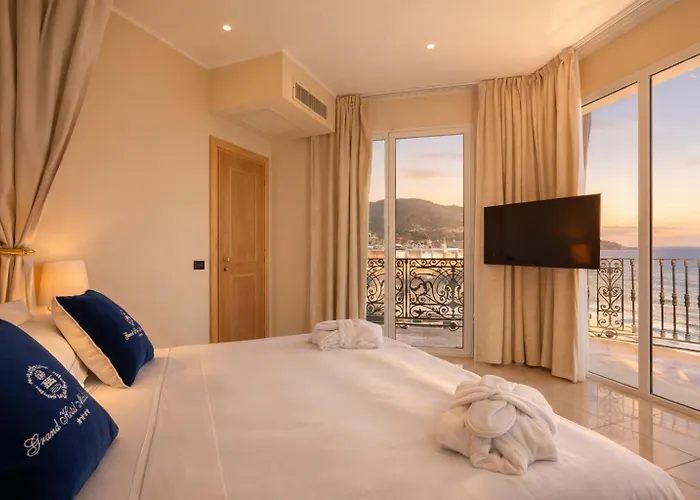 Lvg Collection - Grand Mediterranee Hotel 4*