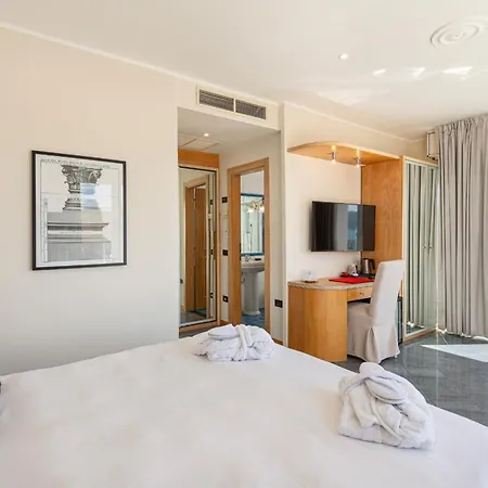 Grand Mediterranee מלון