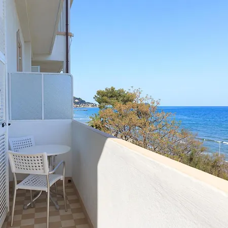 Szálloda Grand Mediterranee