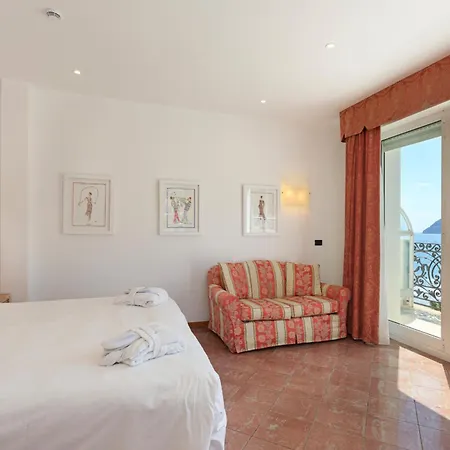 מלון Grand Mediterranee אלסיו