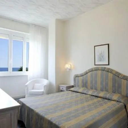 Hotel Lvg Collection - Grand Mediterranee 4*