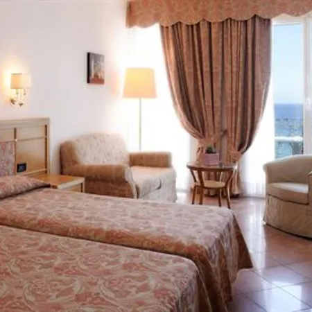Hotel Grand Mediterranee 4*