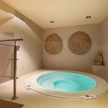 Lvg Collection - Grand Mediterranee 4* Алассио